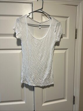 Glitz White Scoop Neck Short Sleeve Tee
